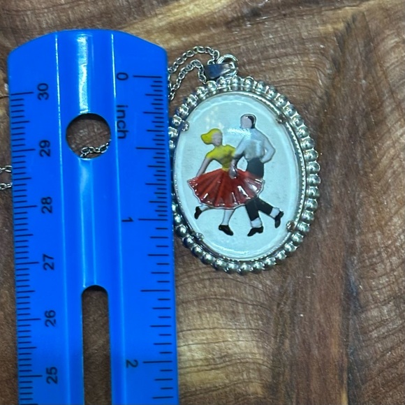 Vintage Dancing Couple Pendant Necklace - Picture 7 of 9